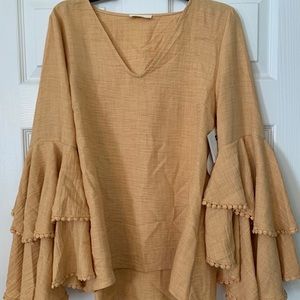 Boutique Long Bell sleeve
